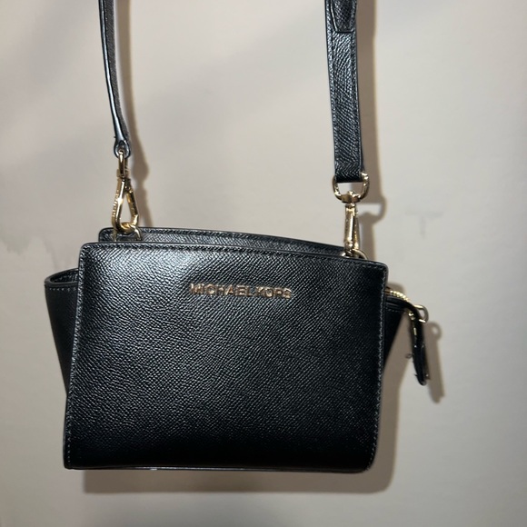 Michael Kors mini Selma crossbody bag - Picture 6 of 7